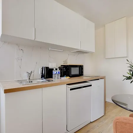 Charming 1bd 3p -